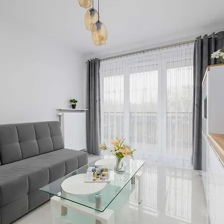 Lägenhet Nowoczesny W Gliwicach Z Umeblowanym Balkonem By Renters