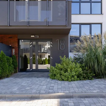 Nowoczesny W Gliwicach Z Umeblowanym Balkonem By Renters