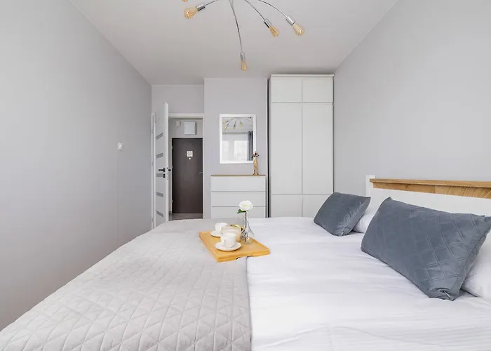 Nowoczesny W Gliwicach Z Umeblowanym Balkonem By Renters Apartamento *