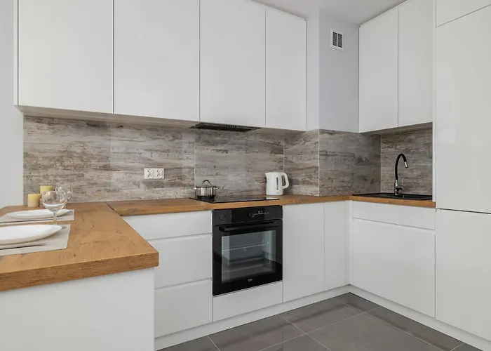 Apartmán Nowoczesny W Gliwicach Z Umeblowanym Balkonem By Renters Hlivice