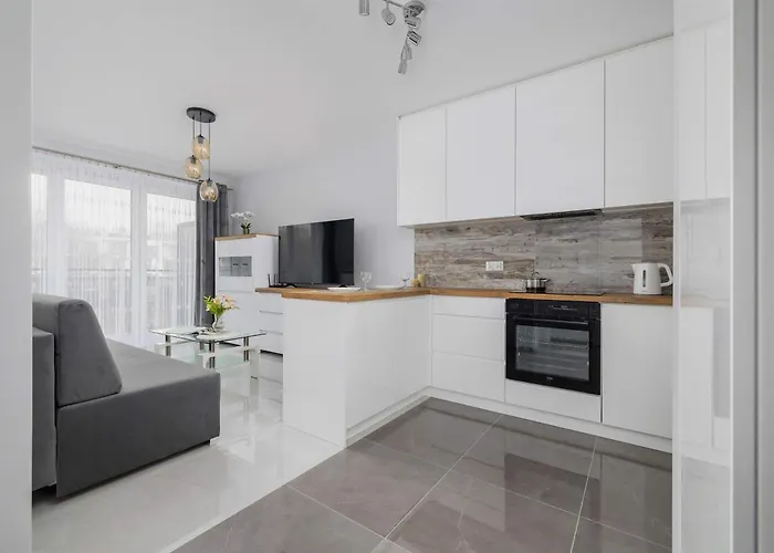 Nowoczesny W Gliwicach Z Umeblowanym Balkonem By Renters Gliwice